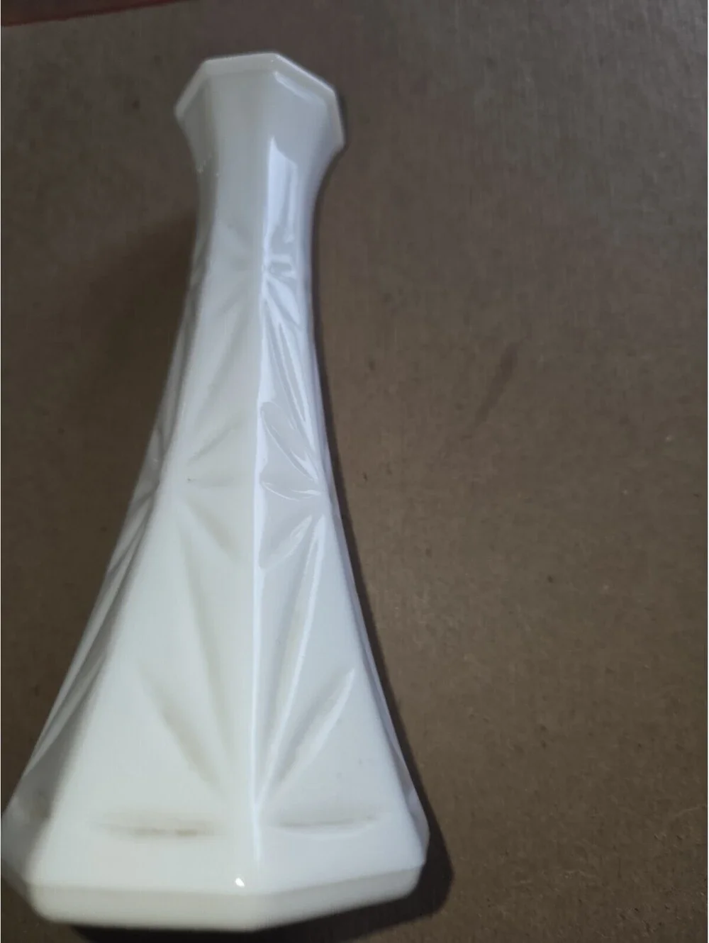 Vintage Hoosier Glass Bud Vase 4063-B white A7